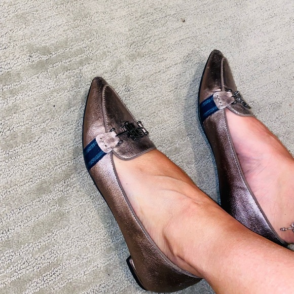 Tommy Hilfiger Tomina Shoes Bronze Loafer Flat Pointed Toe Slip On's - Picture 3 of 5